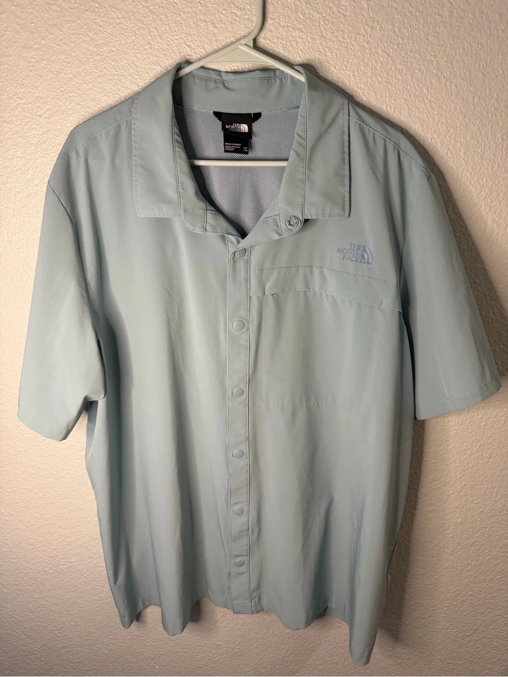 The North Face Men's Short-Sleeve Button Shirt in Light Blue